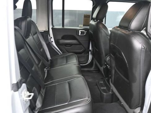 Used 2023 Jeep Wrangler Unlimited Sahara w/ LED Lighting Group AWD/4WD image 25