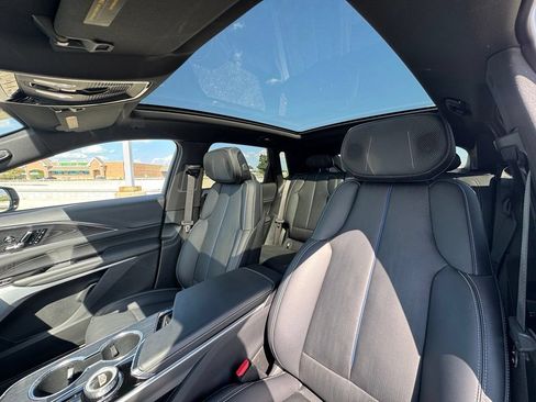 Certified 2025 Cadillac Lyriq Luxury AWD/4WD image 24