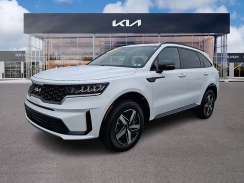 Used 2023 Kia Sorento S FWD image 3