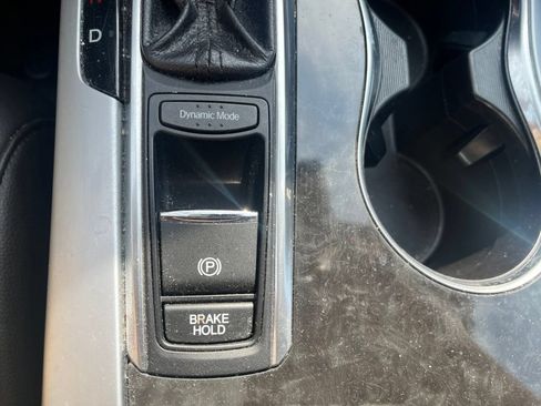 Used 2020 Acura TLX FWD image 22