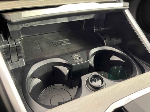 New 2026 BMW 330i Sedan w/ M Sport Package image 27