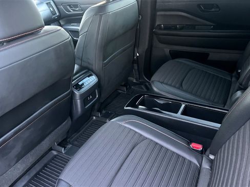 Used 2024 Nissan Pathfinder Rock Creek image 14