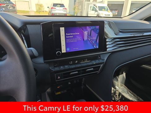 Used 2025 Toyota Camry LE image 25