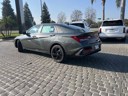 New 2026 Hyundai Elantra SEL Sport Premium image 3