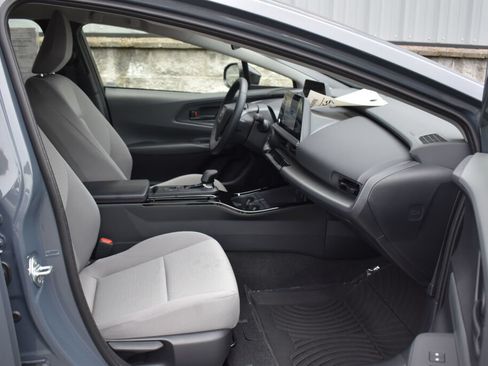 Certified 2026 Toyota Prius LE AWD/4WD image 25