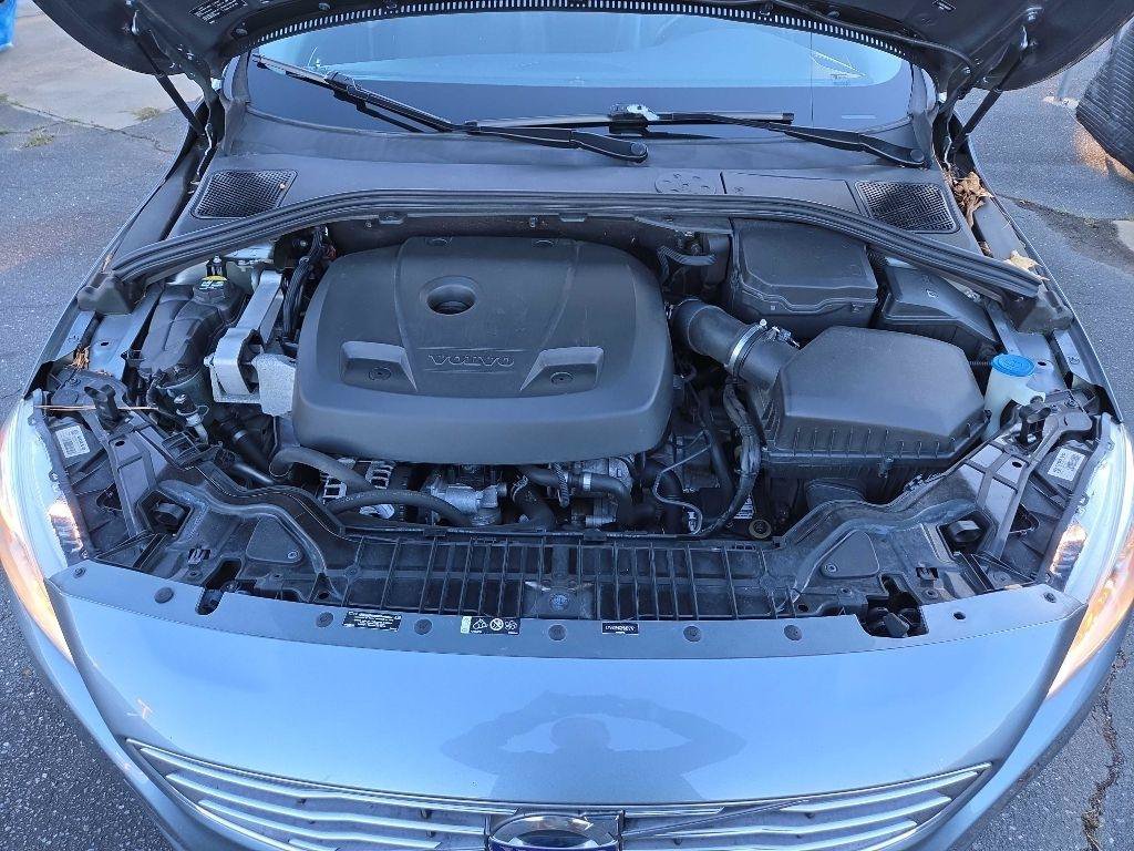 Used 2017 Volvo S60 T5 Inscription FWD image 34