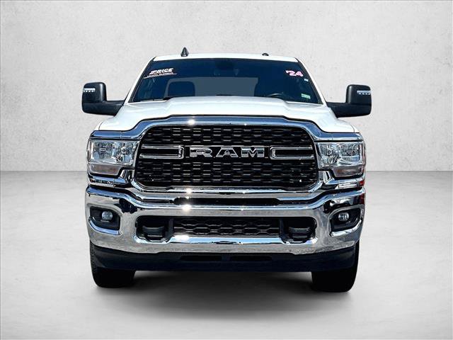 Used 2024 RAM 2500 Big Horn AWD/4WD image 3