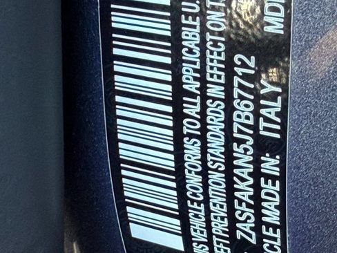 Used 2018 Alfa Romeo Stelvio AWD image 15
