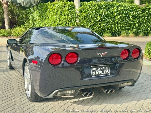 Used 2013 Chevrolet Corvette Coupe w/ 2LT Preferred Equipment Group RWD image 11