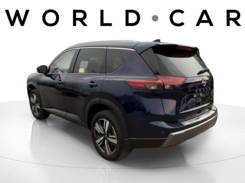 Used 2024 Nissan Rogue SL w/ SL Premium Package FWD image 9