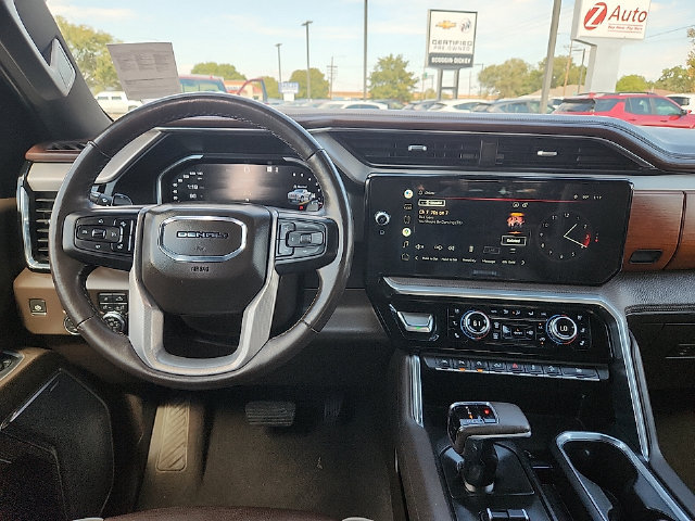 Certified 2022 GMC Sierra 1500 Denali w/ Denali Reserve Package AWD/4WD image 11