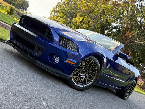 Used 2014 Ford Mustang Shelby GT500 w/ Equipment Group 821A RWD image 8