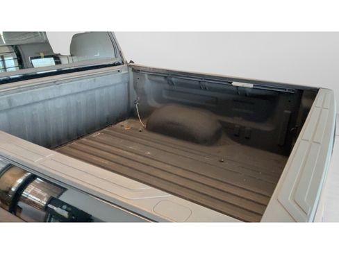 Used 2017 Toyota Tundra Platinum AWD/4WD image 30