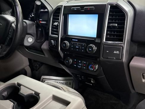 Used 2015 Ford F150 XLT w/ Equipment Group 302A Luxury AWD/4WD image 21