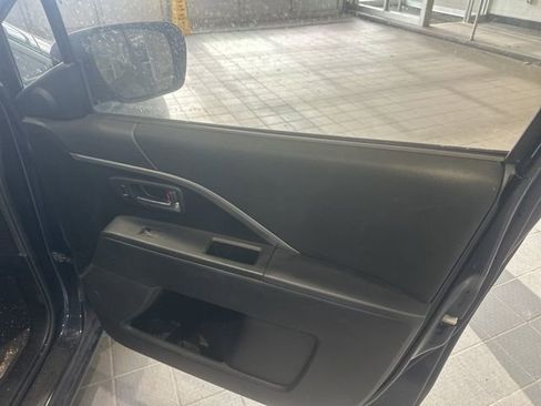 Used 2015 MAZDA MAZDA5 Sport image 16