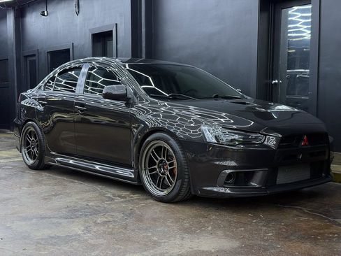Used 2010 Mitsubishi Lancer Evolution GSR image 11