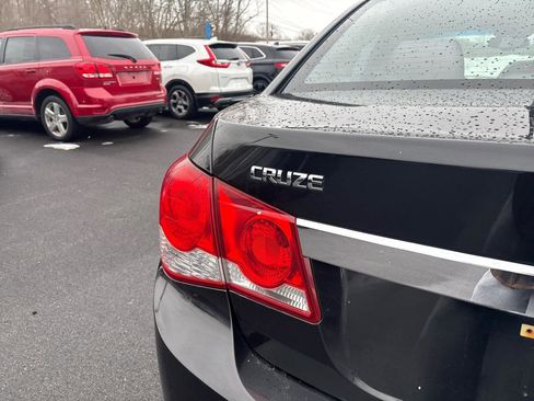Used 2012 Chevrolet Cruze LS image 6