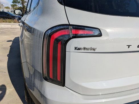 Certified 2025 Kia Telluride SX Prestige X-Pro image 12
