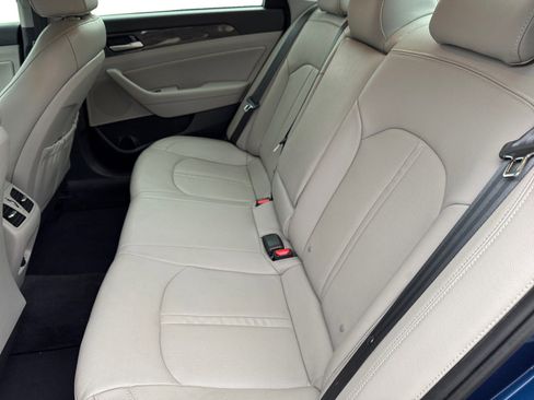 Used 2018 Hyundai Sonata Limited image 13