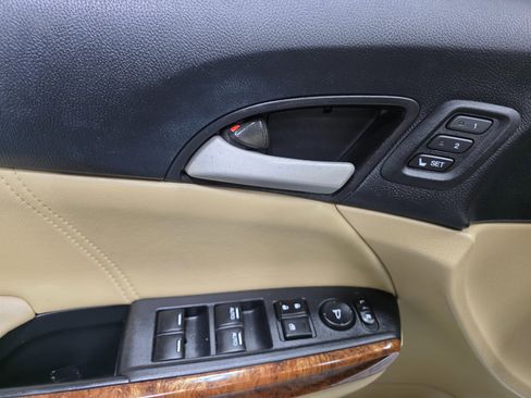 Used 2012 Honda Accord EX-L image 18