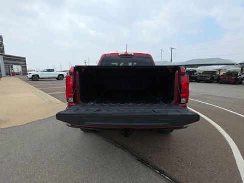 Used 2025 Chevrolet Colorado Trail Boss AWD/4WD image 26