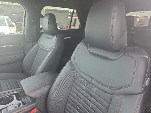 New 2026 Ford Explorer ST-Line w/ ST-Line Street Pack AWD/4WD image 15