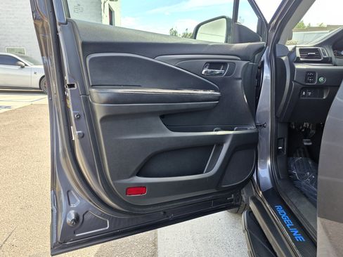 Used 2019 Honda Ridgeline RTL image 11