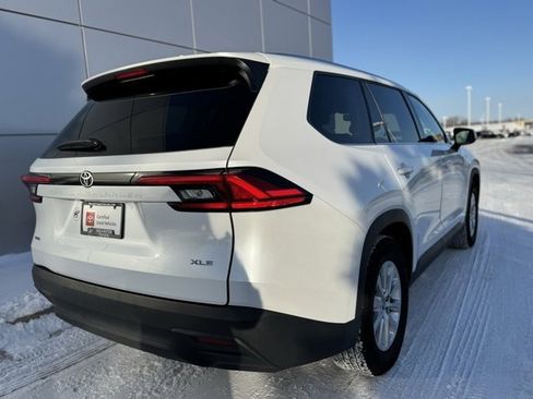 Used 2024 Toyota Grand Highlander XLE image 38