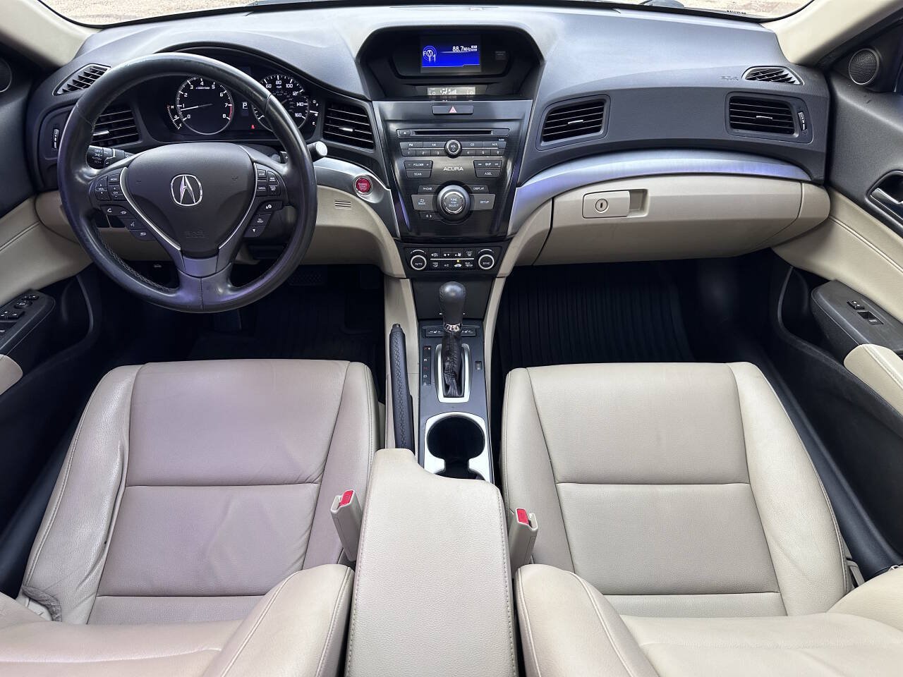 Used 2017 Acura ILX FWD image 15