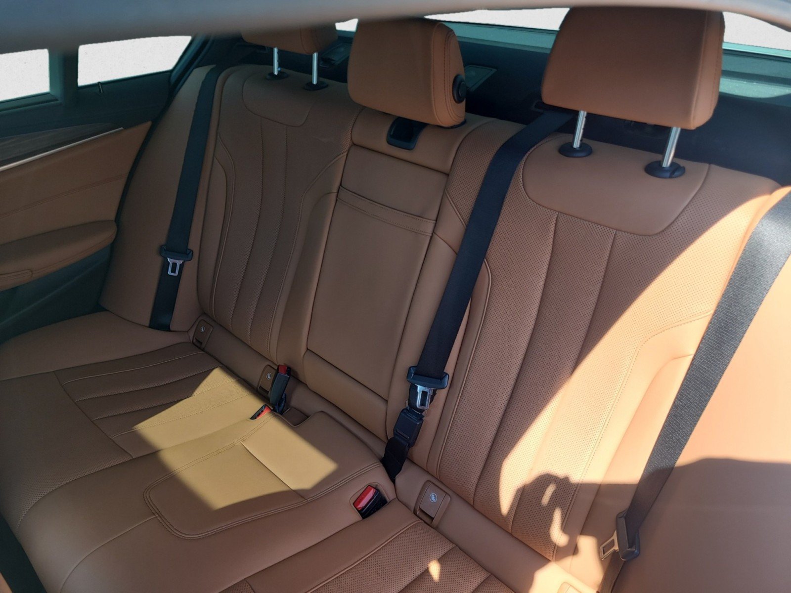 Used 2022 BMW 530i xDrive w/ M Sport Package AWD/4WD image 19