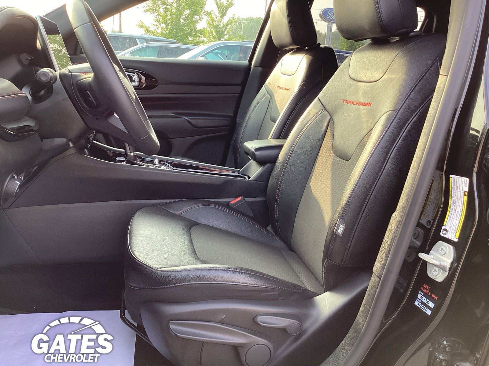 Used 2024 Jeep Compass Trailhawk AWD/4WD image 13