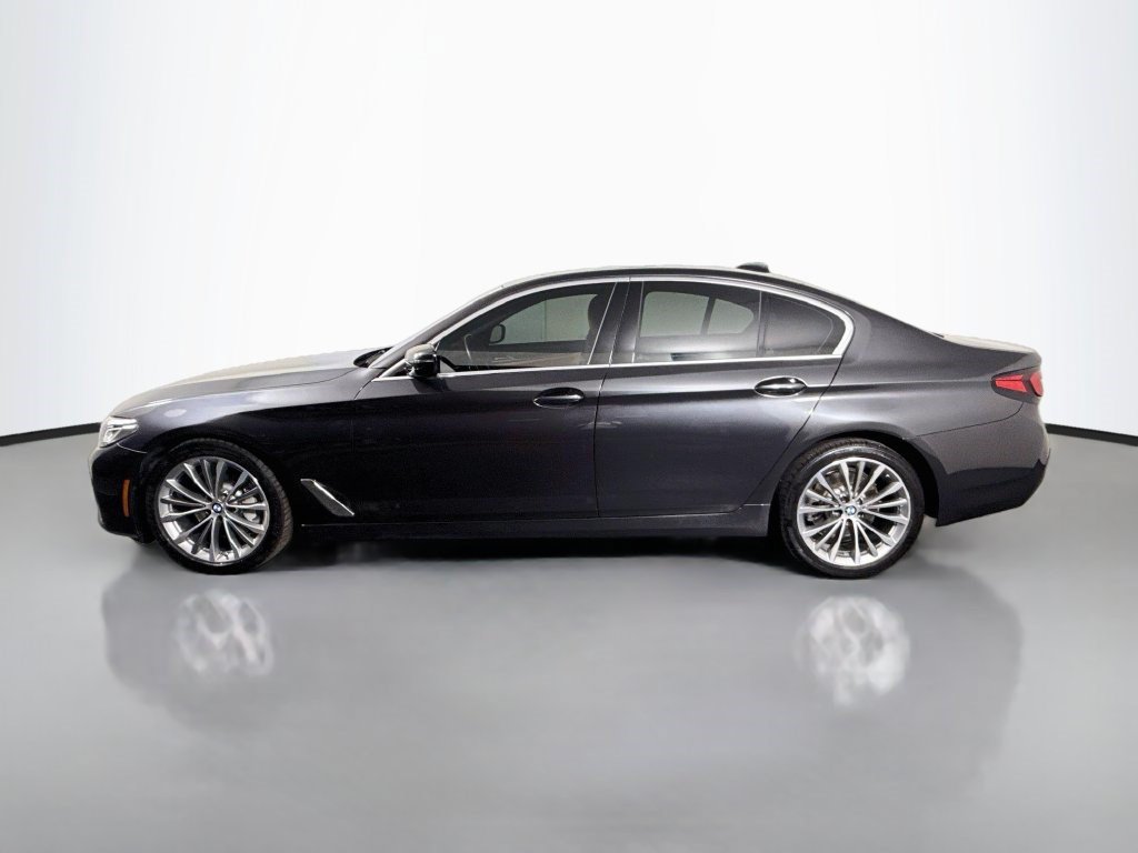 Used 2021 BMW 530i w/ Premium Package RWD image 6