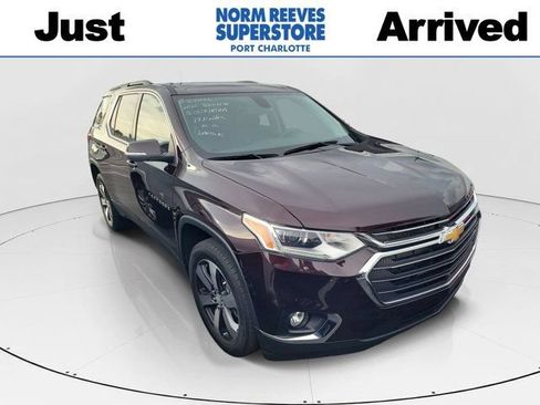 Used 2021 Chevrolet Traverse LT w/ LT Premium Package FWD image 1