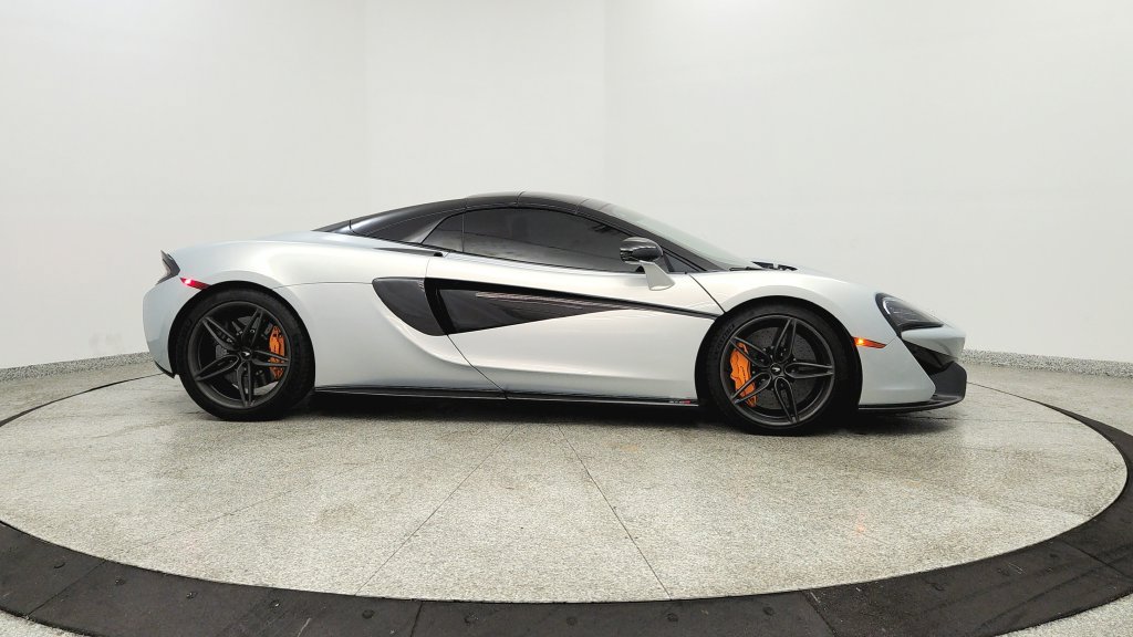 Used 2019 McLaren 570S Spider RWD image 6