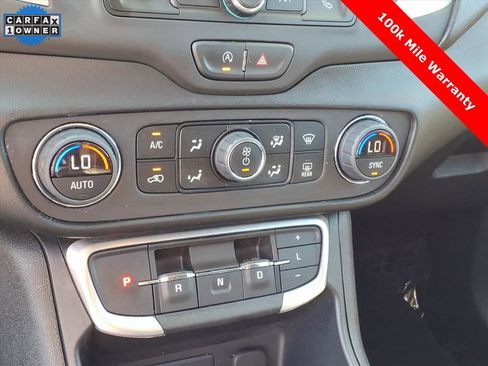 Used 2023 GMC Terrain SLE w/ Driver Convenience Package image 21