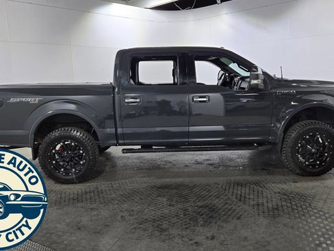 Used 2016 Ford F150 XLT w/ Equipment Group 302A Luxury AWD/4WD image 8