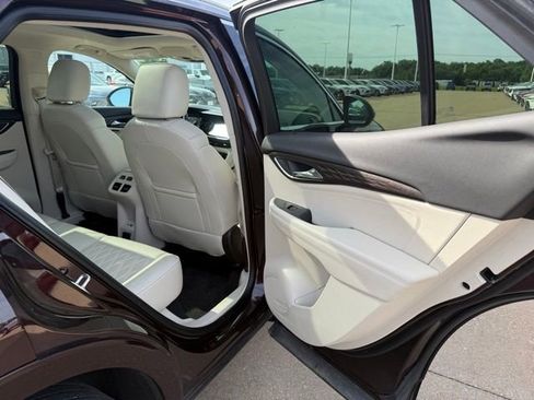 Used 2023 Buick Envision Avenir FWD image 19