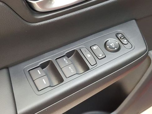 Certified 2024 Honda CR-V EX image 17