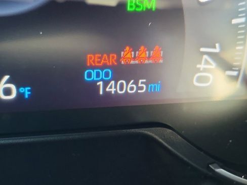 Used 2024 Toyota RAV4 XLE w/ Convenience Package image 29