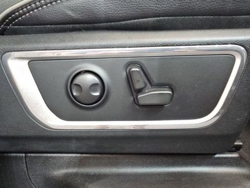 Used 2022 RAM 1500 Laramie AWD/4WD image 29