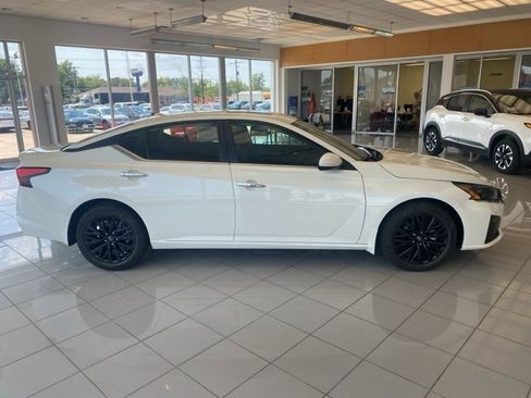 New 2025 Nissan Altima 2.5 SV w/ SV Special Edition Package image 7