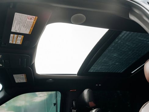 Used 2024 Ford F250 King Ranch w/ Chrome Package image 46