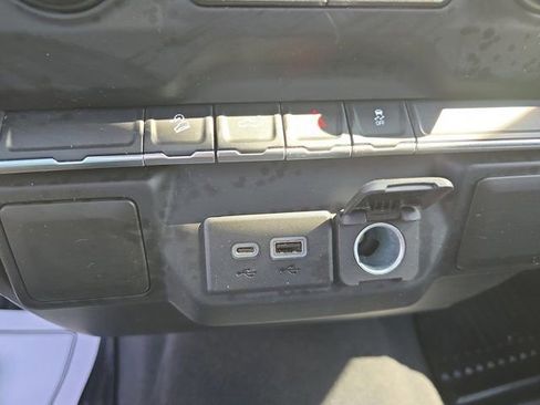 Used 2021 Chevrolet Silverado 1500 Custom Trail Boss image 29