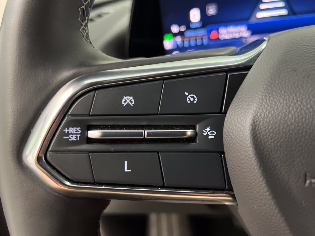 Used 2024 Chevrolet Traverse LT FWD image 56