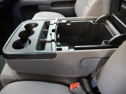 Used 2019 Chevrolet Silverado 1500 Custom w/ Custom Convenience Package image 21