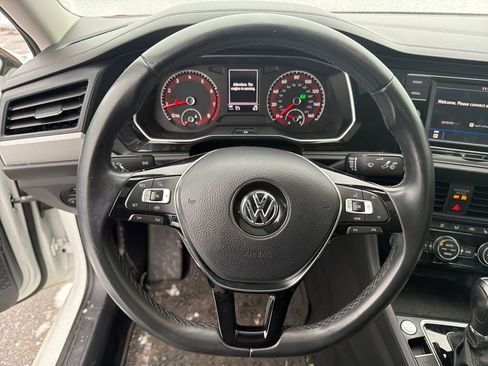 Used 2019 Volkswagen Jetta SE image 15