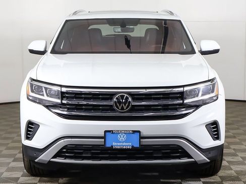 Used 2023 Volkswagen Atlas Cross Sport SE w/ Panoramic Sunroof Package image 11