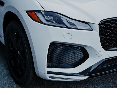 New 2026 Jaguar F-PACE R-Dynamic S image 7