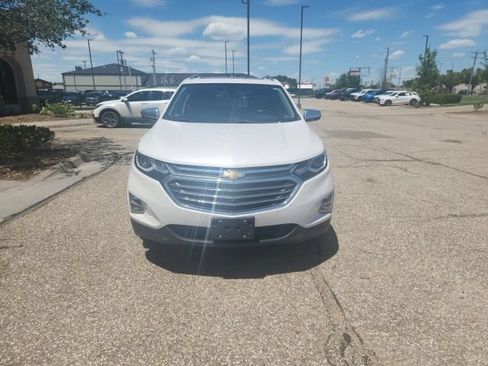 Used 2020 Chevrolet Equinox Premier AWD/4WD image 4