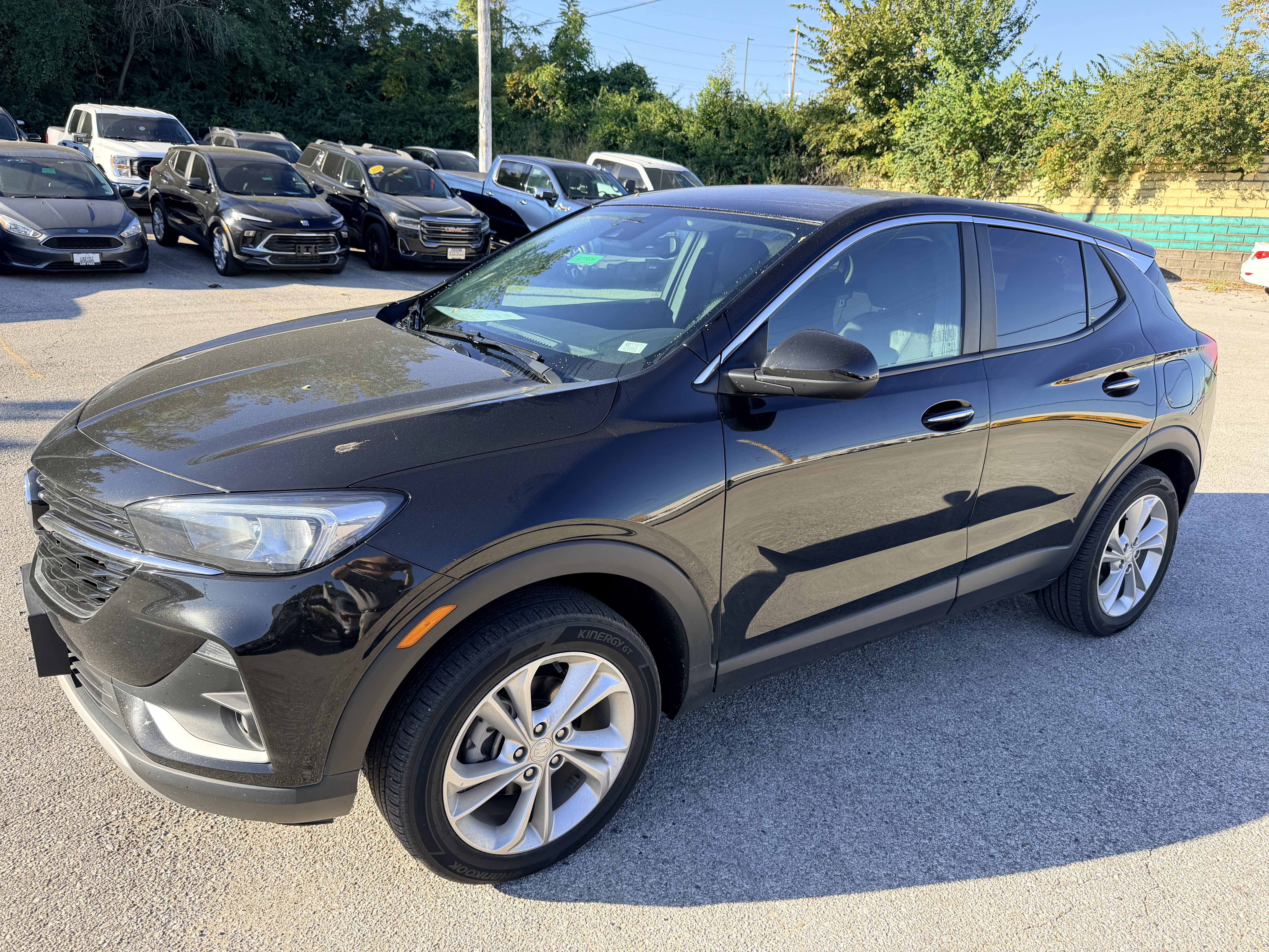 Used 2023 Buick Encore GX Preferred w/ Cold Weather Comfort Package AWD/4WD image 3
